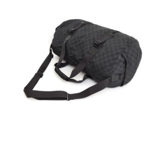 Limited Edition Louis Vuitton Duffle bag Graphite - Picture 5 of 13